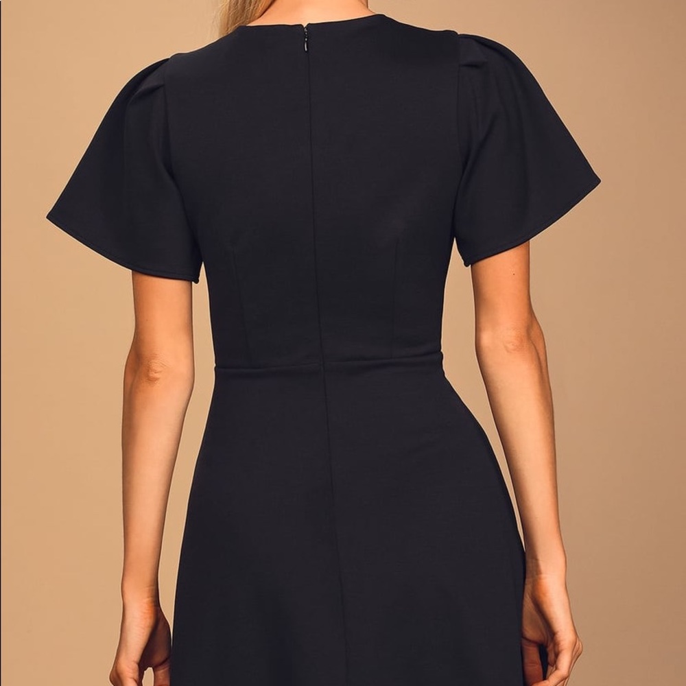 Black Short Sleeve Mini Dress - Picture 4 of 5